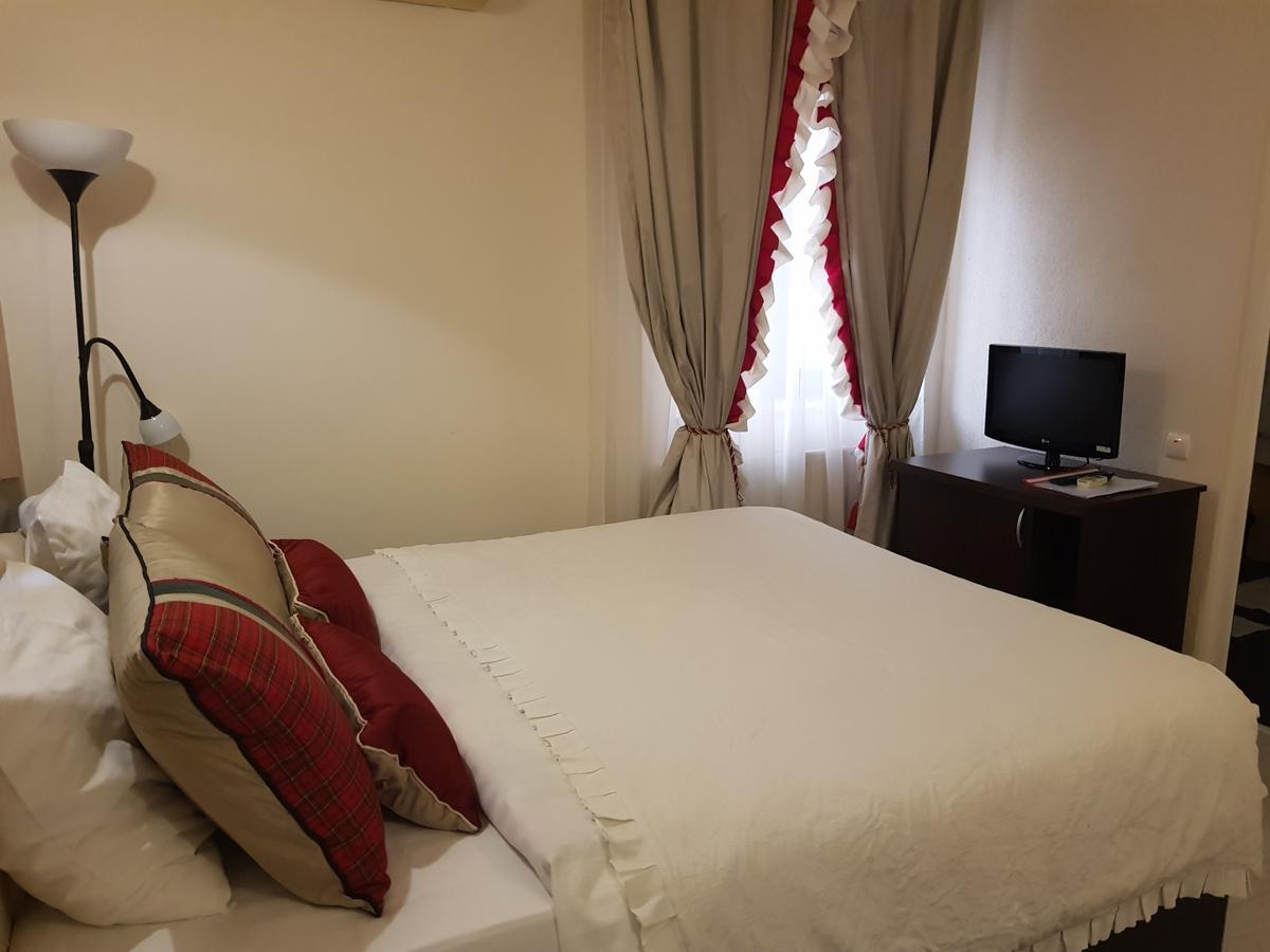 Boutique Vila Paradis Deva Esterno foto