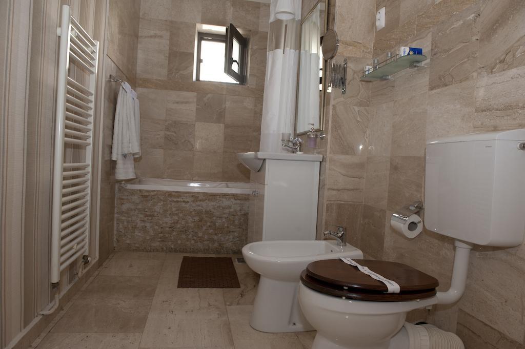 Boutique Vila Paradis Deva Esterno foto
